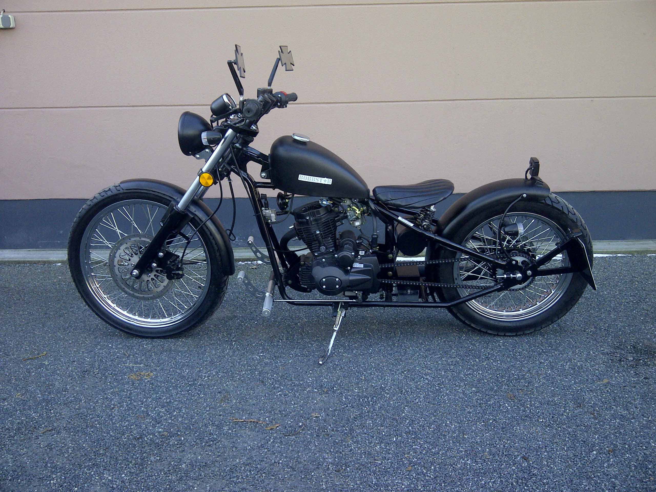 liberta 125 bobber
